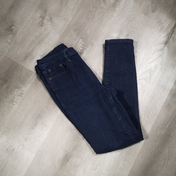 Calvin Klein Jeans Ladies Size 4 Dark Wash High Rise Skinny Blue Jeans - Picture 10 of 14